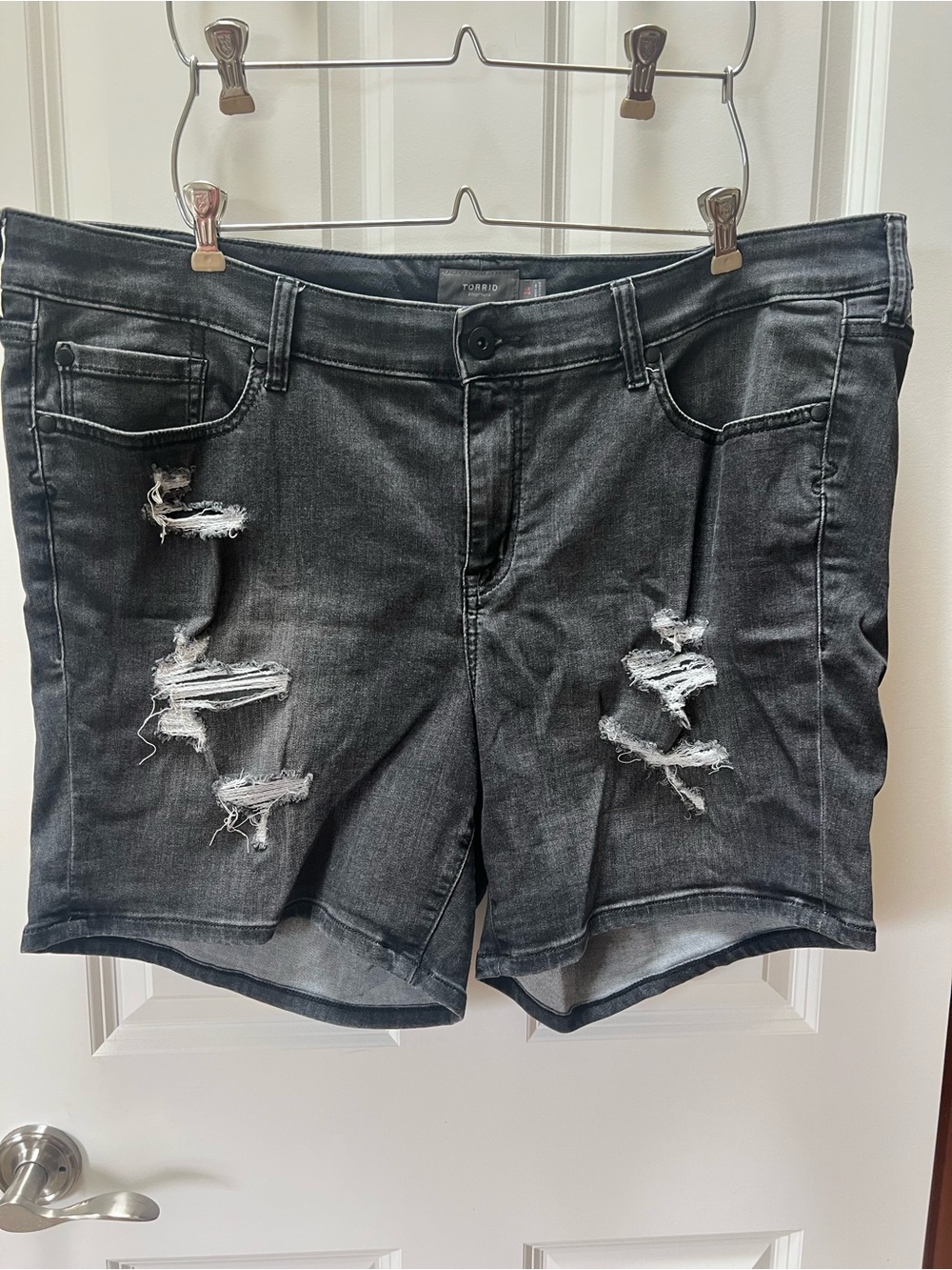 Torrid #FeelTheFit Distressed Denim Shorts Size 24 Black Wash Plus Size
